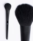 No. 7 FULL COVERAGE FACE BRUSH