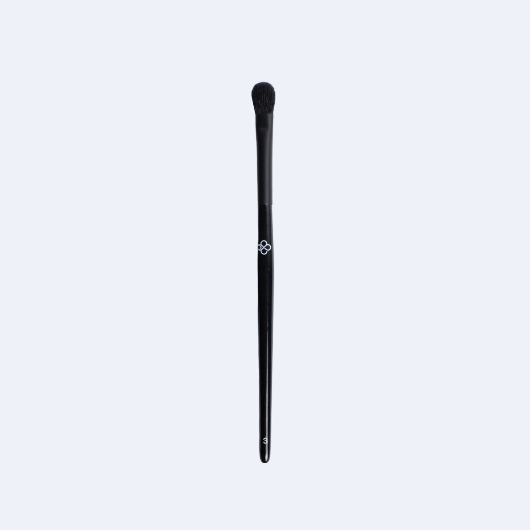 No. 3 FLAT BLENDER BRUSH