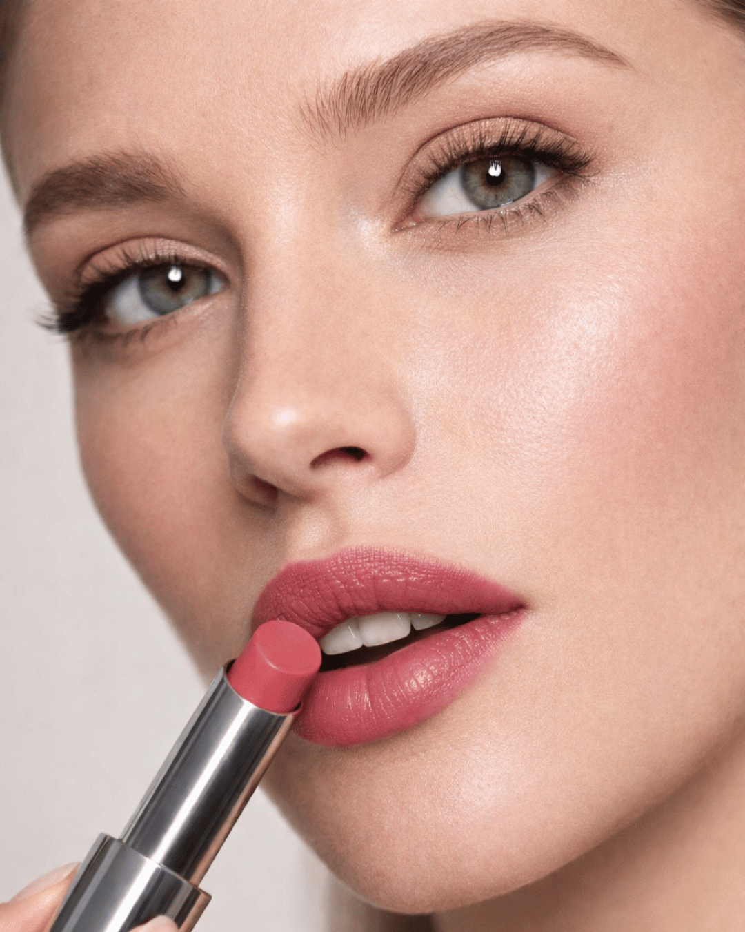 LIP 24—Tulip Berry